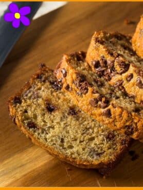 Ciambellone con uova di Pasqua