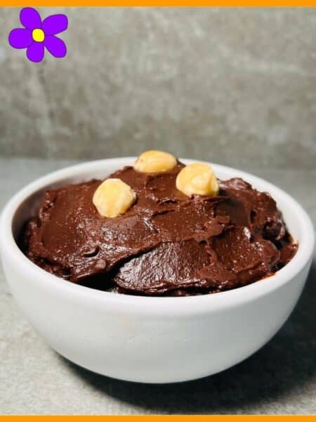 Crema di nocciole al cioccolato