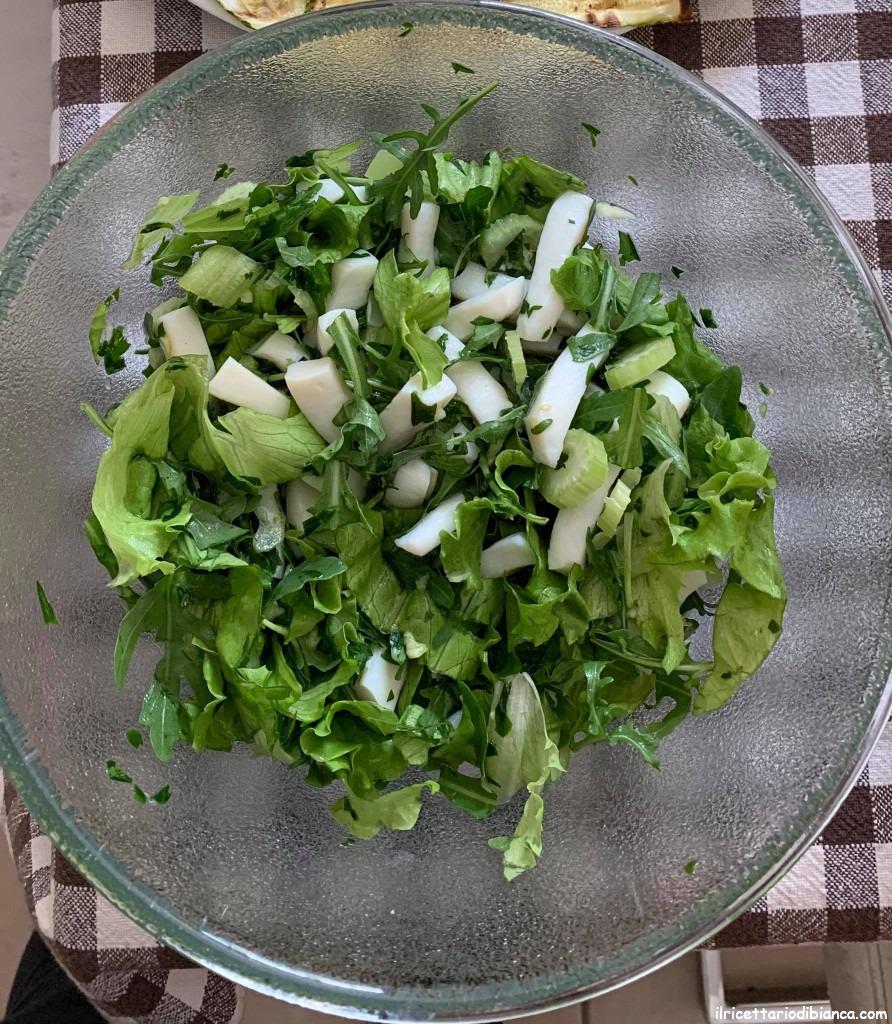 Anelli di calamari in insalata