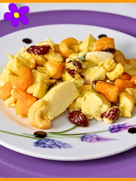 Insalata di Pollo con Frutta Secca