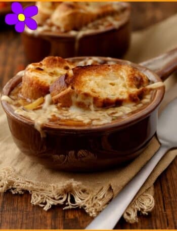 Zuppa di cipolle francese