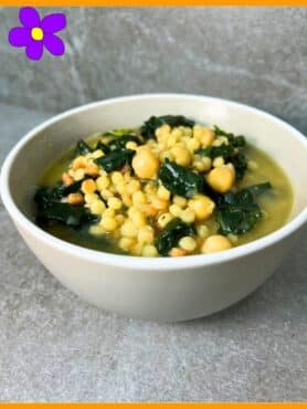 Fregola in brodo cavolo nero e ceci