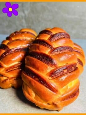 Brioche intrecciate dolci